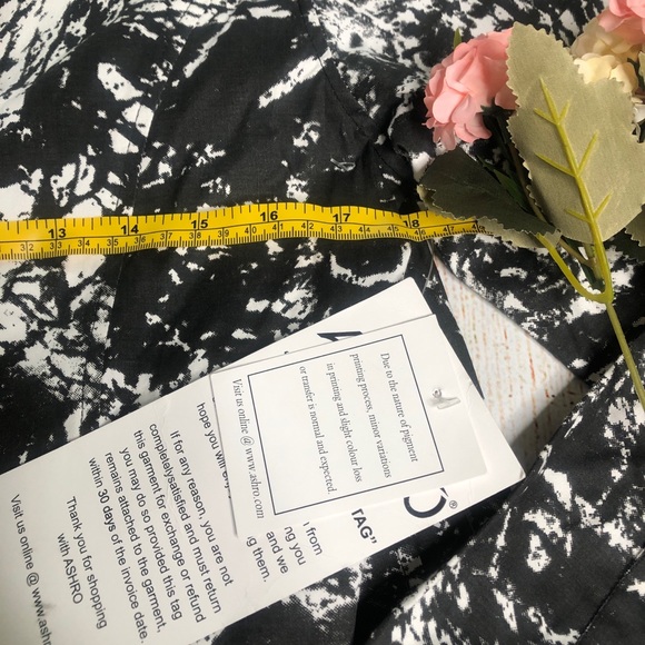 Ashro Women Size 6 Black White Zip Up Jacket - Picture 6 of 7